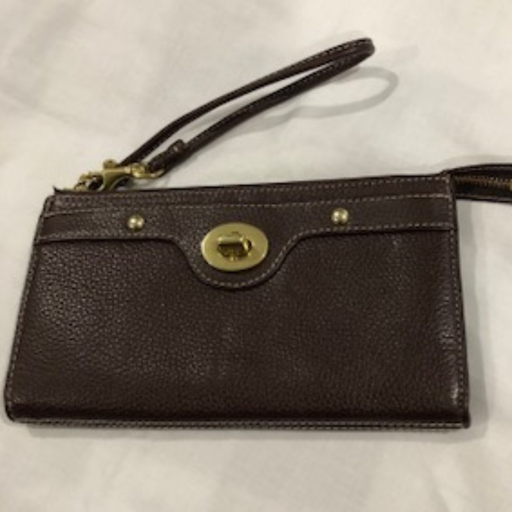 Brown Coach leather Wrislet/Wallet